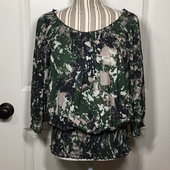 Cha Cha Vente Smocked Off-the-Shoulder Top-Medium
